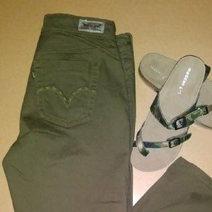 NWOT~Army Green Levis 505